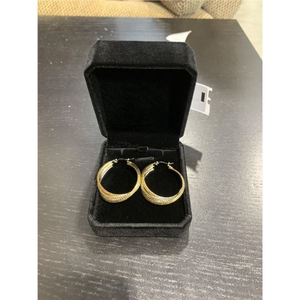 NEW 14K GOLD & PLATINUM PLATED 33.0MM TRIPLE HOOP EARRINGS