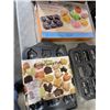 Image 4 : CASE OF WINE GLASSES AND ZOO FREINDS BAKING SHEETS AND OTHER