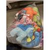 Image 2 : LARGE BAG OF NEW STUFFED ANIMALS