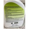 Image 3 : Dicor Products RV Rubber Roof Cleaner