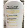 Image 4 : Olay Fresh Radiance Pineapple & Coconut Water Body Wash