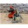 Image 4 : Milwaukee Battery Operated 6 1/2 inch Circular Saw