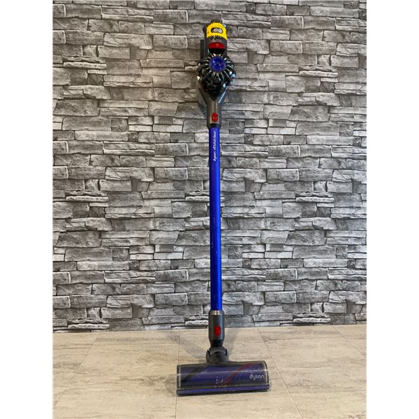 Dyson V8 Cordless Vacuum Cleaner