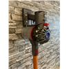 Image 6 : Dyson V8 Absolute Cordless Vacuum Cleaner