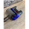 Image 10 : Dyson DC35 Multifloor Cordless Stick Vacuum Cleaner