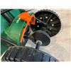 Image 12 : Scott's Turf Builder Edge Guard Seed Spreader