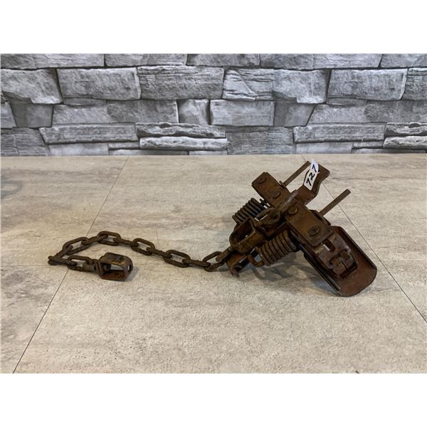 Vintage Small Animal Leg Hold Trap