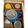 Image 3 : Box of 6 Amethya Multicolor Stoneware Mugs