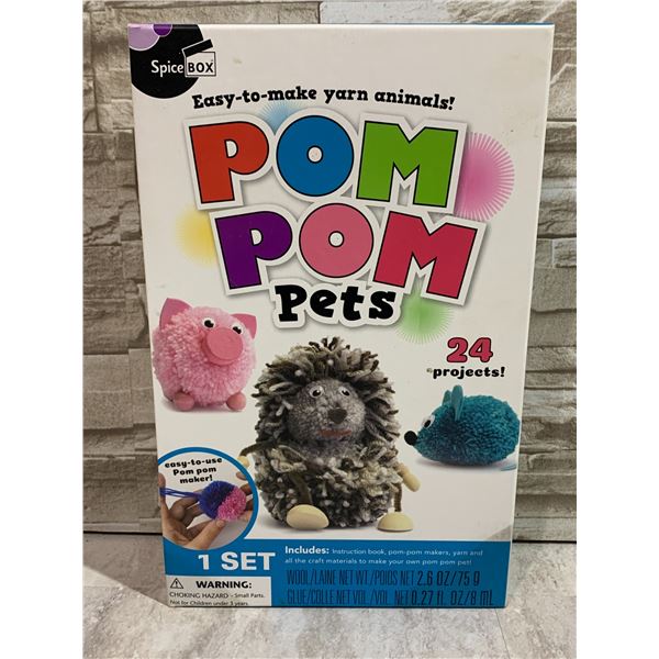 SpiceBox Pom Pom Pets Easy-To-Make Yarn Animals Kit (24 Projects)
