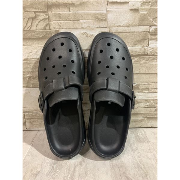 Women's Size 10 Croc Type Slides
