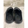 Image 2 : Women's Size 10 Croc Type Slides