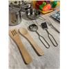 Image 2 : BYONEBYE Kitchen Play Set for Kids