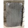 Image 4 : 3 Pcs Black Fishnet Stocking for Women - One Size Fits All