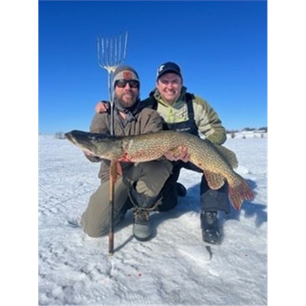3 - day Ice Fishing Trip for 2 anglers in North Dakota