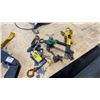 Image 1 : GROUP OF 3 LEVER CHAIN HOISTS