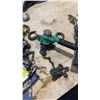 Image 3 : GROUP OF 3 LEVER CHAIN HOISTS