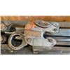 Image 3 : PAIR OF HEAVY DUTY PLATE GRABBERS