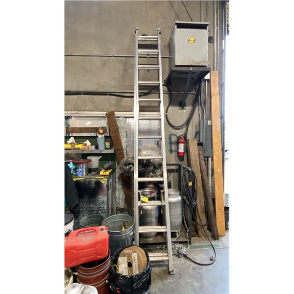 FEATHERLITE ALUMINUM 24' EXTENSION LADDER