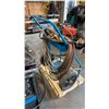 Image 4 : OXY-ACETYLENE WELDING TANK DOLLY WITH HOSE, REGULATORS & TORCH