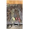 Image 1 : GROUP OF 4 ASSORTED HEAVY DUTY LIFTING CHAINS
