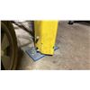 Image 3 : 3 BAYS OF BLUE/ORANGE INDUSTRIAL PALLET RACKING INCLUDING 4 UPRIGHT, 24 CROSS BARS
