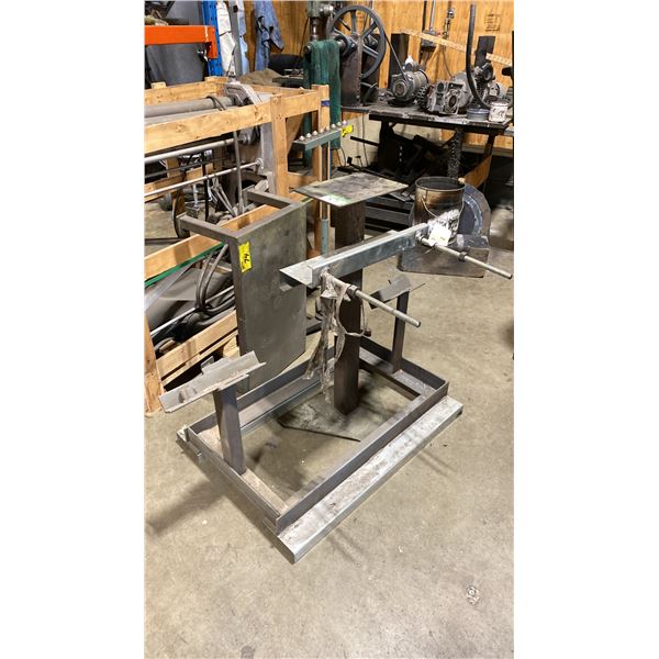 2 SMALL MATERIAL WORK STANDS , SMALL METAL PLATFORM & MATERIAL ROLLER