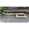 Image 1 : FORKLIFT EXTENDED LIFTING BOOM
