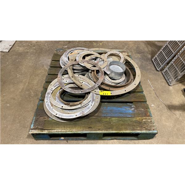 PALLET OF ASSORTED PIPE FLANGES