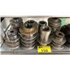 Image 2 : LARGE GROUP OF ASSORTED TAPER LOCK HUBS
