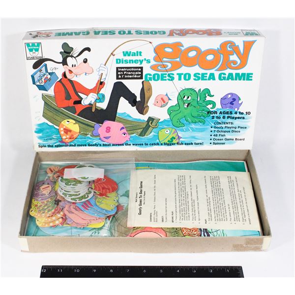 VINTAGE WALT DISNEY GOOFY GOES TO SEA GAME