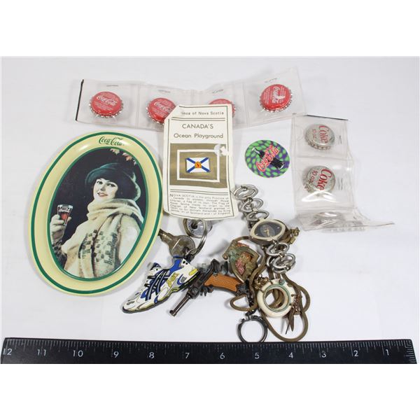 LOT OF MIXED COLLECTABLES: KEYS, NECKLACE, WATCH,