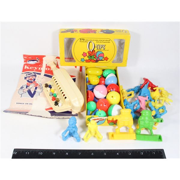 BUNDLE OF VINTAGE KIDS TOYS INCLUDING MUSICAL