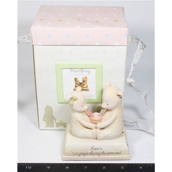 NEW HEARTSTRINGS TEDDIES "IN LOVE"