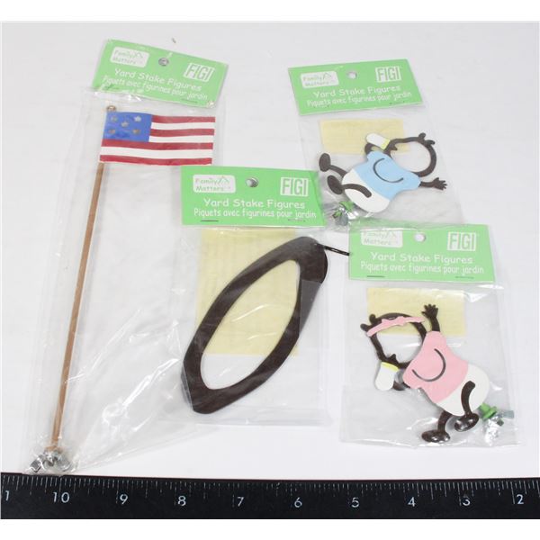 NEW LOT 4 OF FAMILY MATTERS YARD STAKE FIGURES