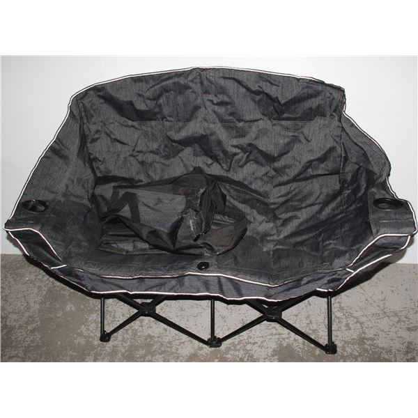 TWO-PERSON CAMPING CHAIR WITH CUP HOLDERS