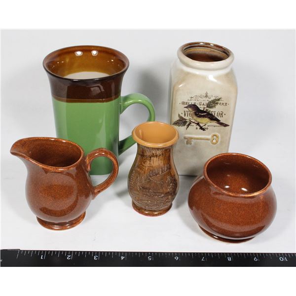 VINTAGE CERAMIC POTTERY