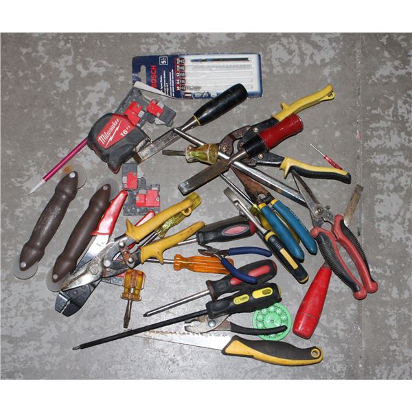 TOOLS INCL. MILWAUKEE TAPE MEASURE
