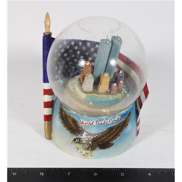 VINTAGE NEW YORK TWIN TOWERS SNOW GLOBE