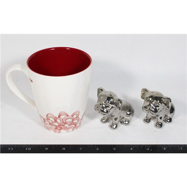 STARBUCKS COFFEE MUG 2009 / PUPPY S&P SHAKERS