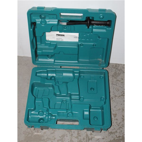 MAKITA TOOL BOX MODEL LXT218X