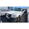 Image 2 : 2007 FORD F150 XL TRITON, 2DR PICKUP WHITE VIN 1FTRF12W77NA04590,