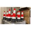 Image 2 : PALLET OF 250 RED REFLECTIVE COMMERCIAL INDUSTRIAL TRAFFIC CONES
