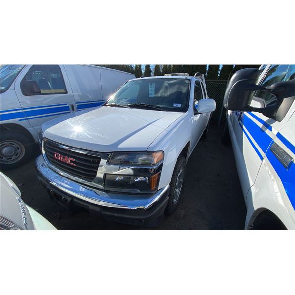 2012 GMC CANYON SLE, 4DR CREW CAB PU, WHITE, VIN 1GTE5NFE0C8147559,
