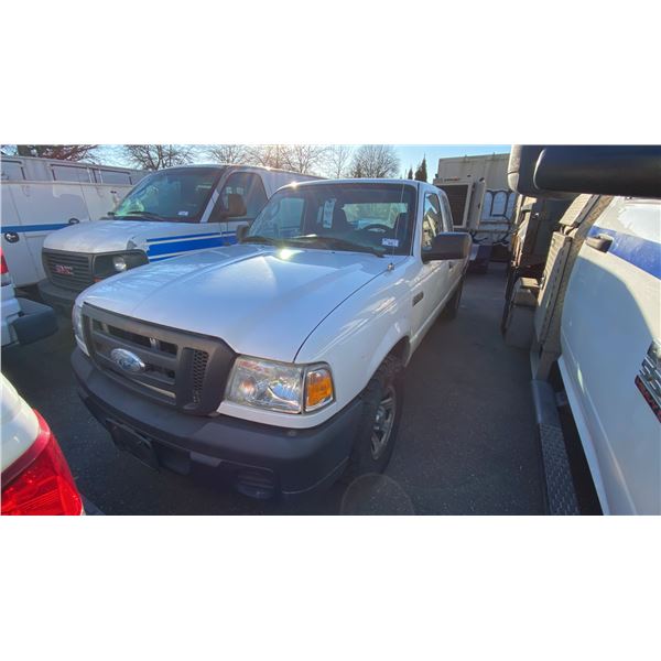 2008 FORD RANGER, 4DR CREW CAB, WHITE, VIN 1FTZR44U38PA50735,