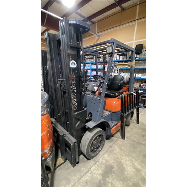 TOYOTA 426FGCU25, FORKLIFT, ORANGE, VIN 71055,