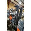 Image 4 : TOYOTA 426FGCU25, FORKLIFT, ORANGE, VIN 71055,