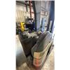 Image 3 : CROWN ORDER PICKER, BEIGE, VIN 1A22184,