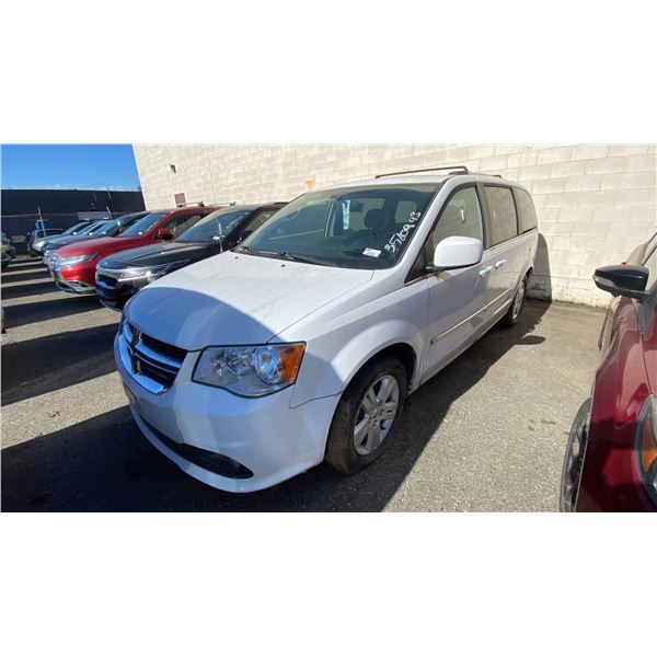 2017 DODGE/RAM GRAND CARAVAN CREW, 4DRSW, WHITE, VIN 2C4RDGDG7HR845473,