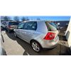 Image 2 : 2007 VOLKSWAGEN RABBIT, 4DR HATCHBACK, GREY, VIN WVWDR71K37W002722,
