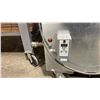 Image 2 : PRIMO MELTER ELECTRIC MOBILE INDUSTRIAL WAX MELTER WITH HANDHELD POWER MIXER PRO